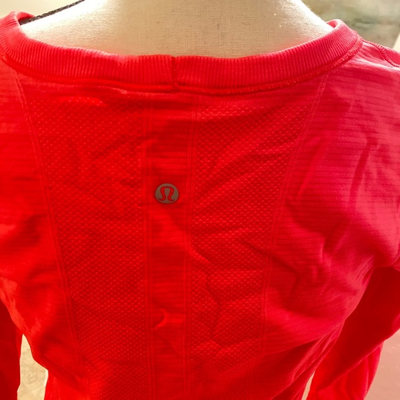 Lululemon Top - Picture 2 of 4